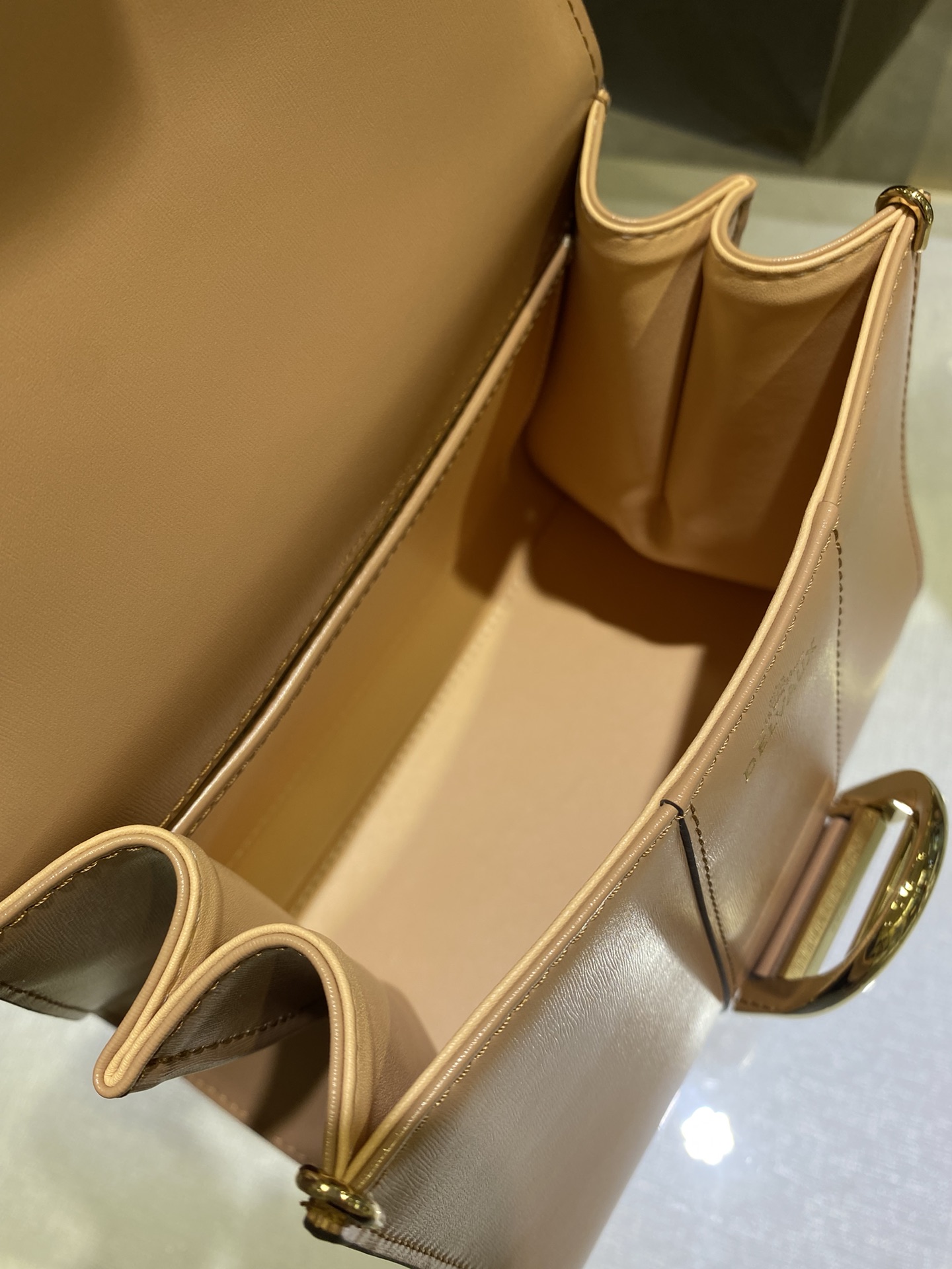 델보 브리앙 박스백 미니